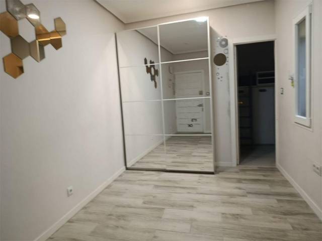 Piso en Venta en Calle de la Sierra de Meira, 67 en Numancia