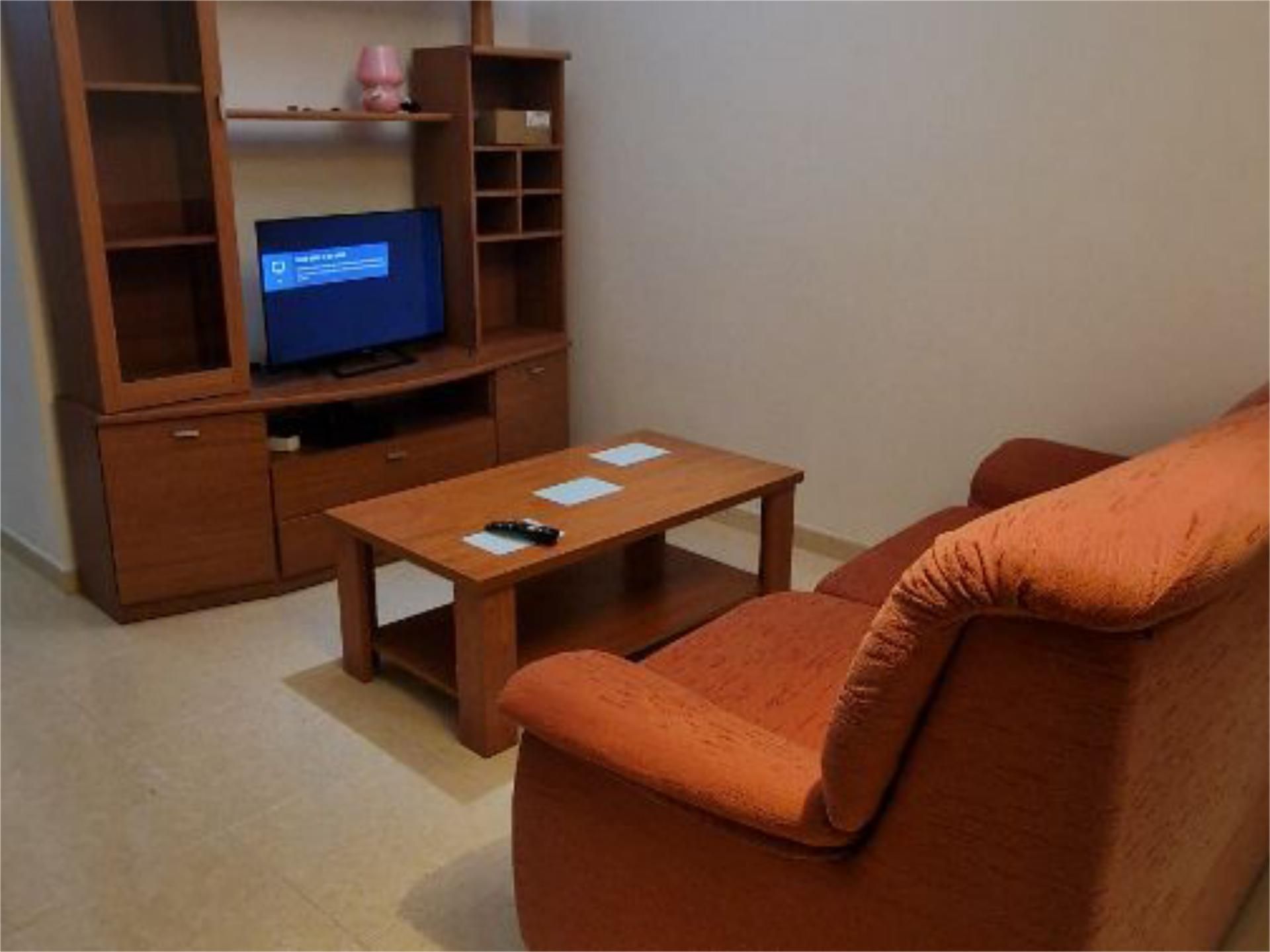 Living room of Flat to rent in Oroso  with Heating, Parquet flooring and Storage room