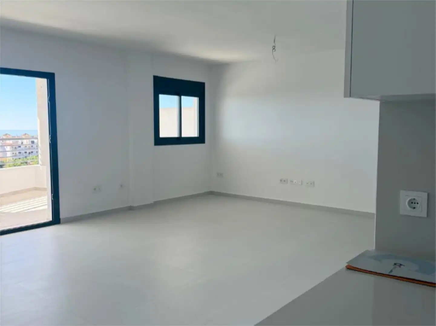 Piso en venta en Calle Ágave, 13, Santangelo Sala de estar de Piso en venta en Benalmádena con Aire acondicionado, Calefacción y Terraza