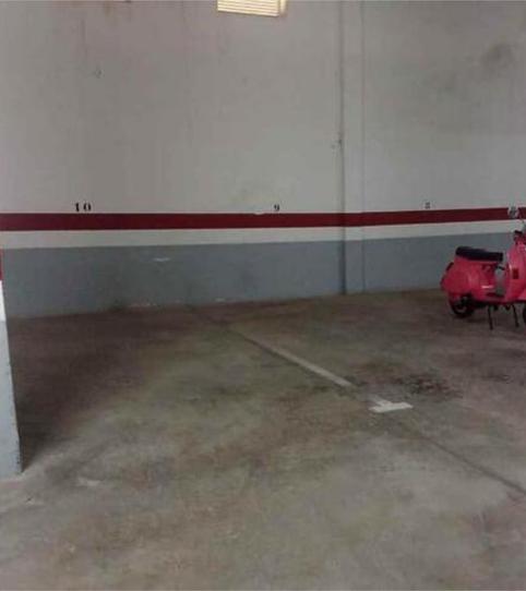 Garage to rent in La Salle - Cuatro Torres, Santa Cruz de Tenerife - image 2 Photo 2 of Garage to rent in La Salle - Cuatro Torres, Santa Cruz de Tenerife