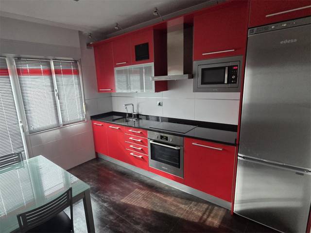 Piso en Venta en Aranbizkarra Kalea, 11 en Santiago - Arana