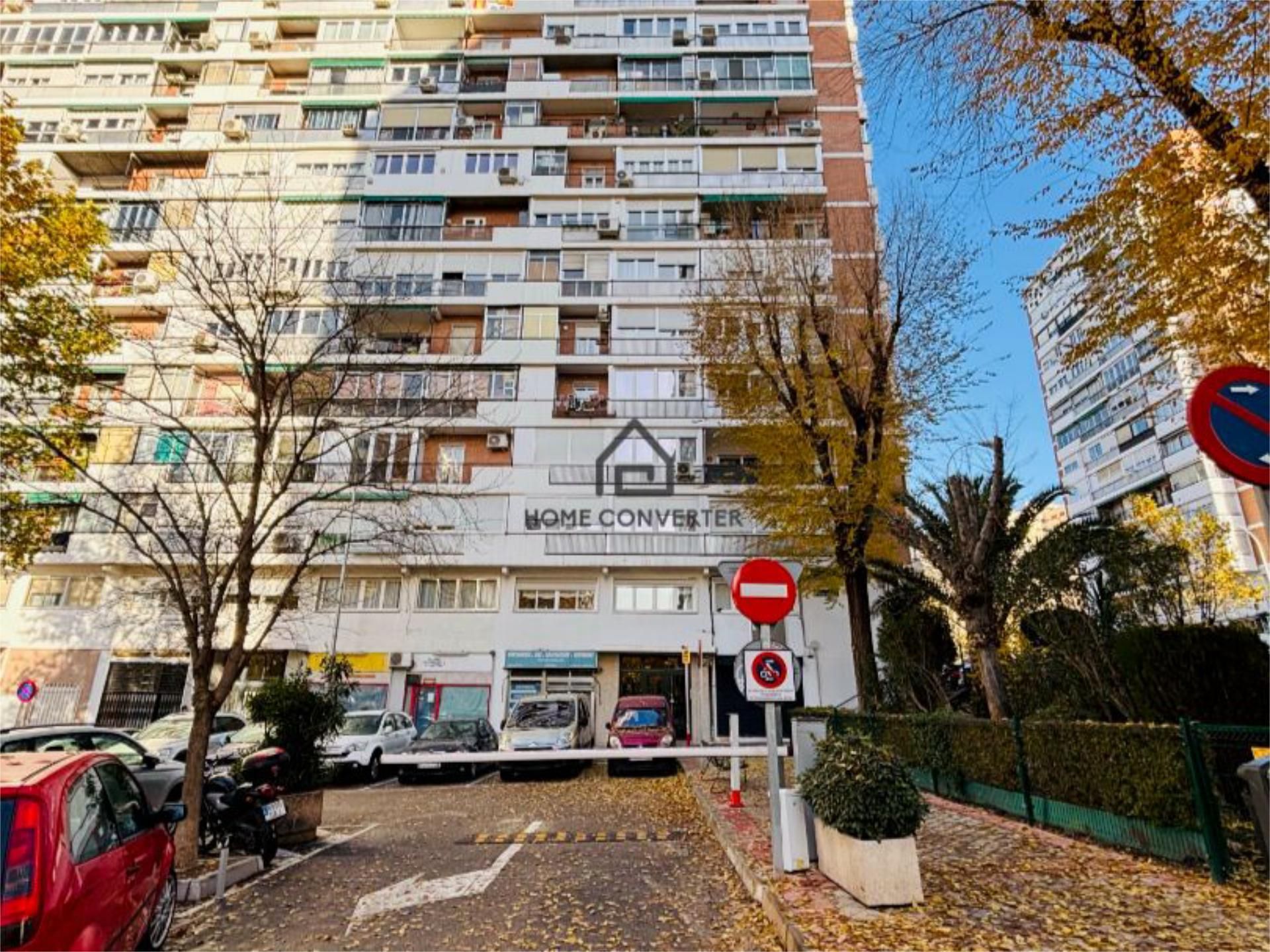 Exterior view of Flat for sale in  Madrid Capital  with Heating and Video intercom