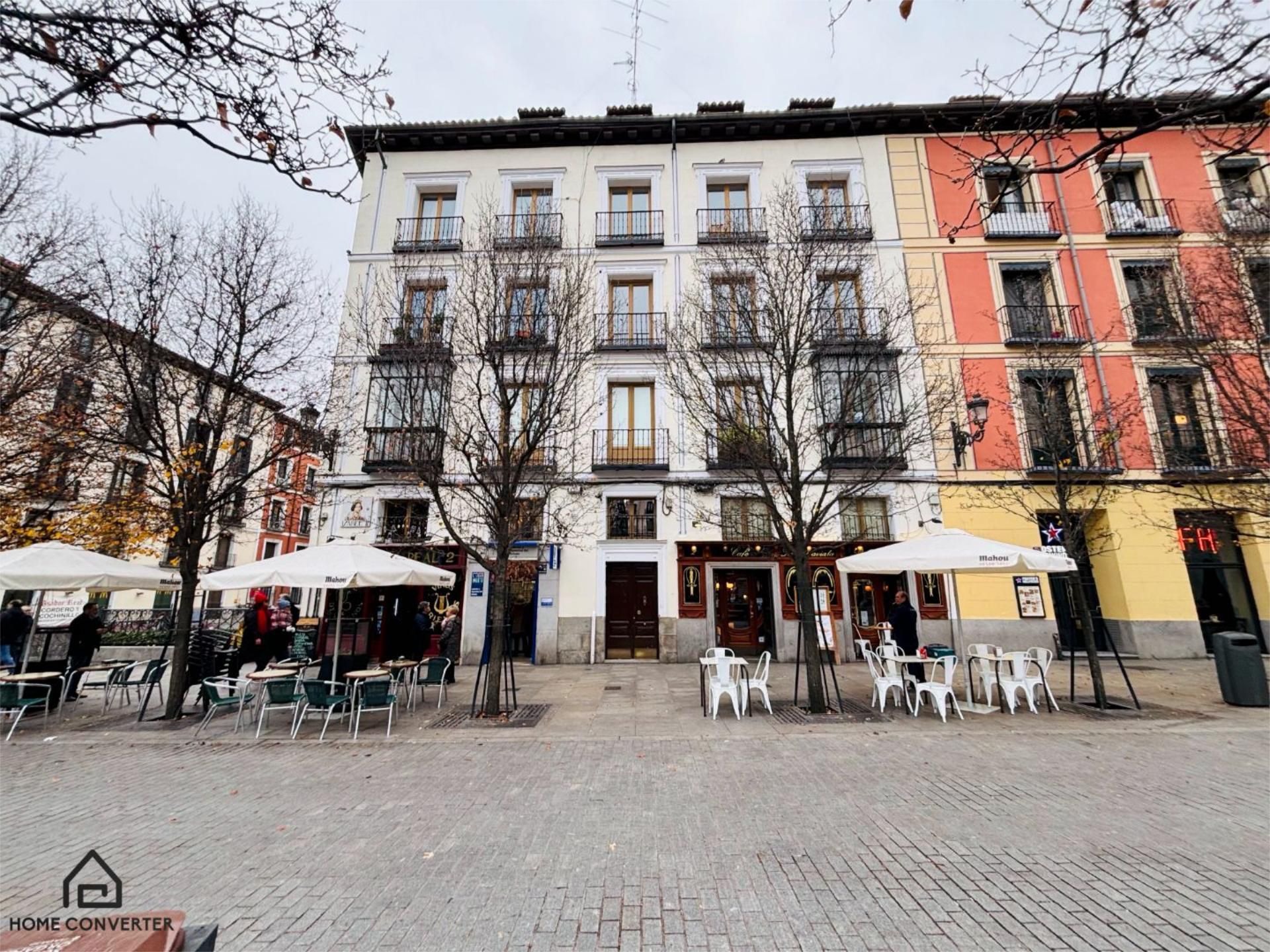 Exterior view of Flat for sale in  Madrid Capital  with Heating, Parquet flooring and Balcony