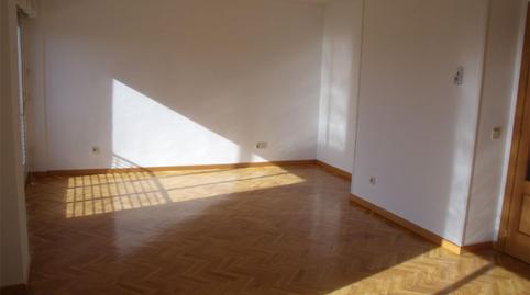 Foto 2 de Dúplex en venta en Avenida de Honorio Lozano, 53, Villalba Estación, Madrid