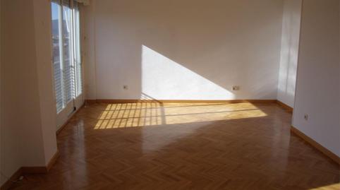 Foto 5 de Dúplex en venta en Avenida de Honorio Lozano, 53, Villalba Estación, Madrid