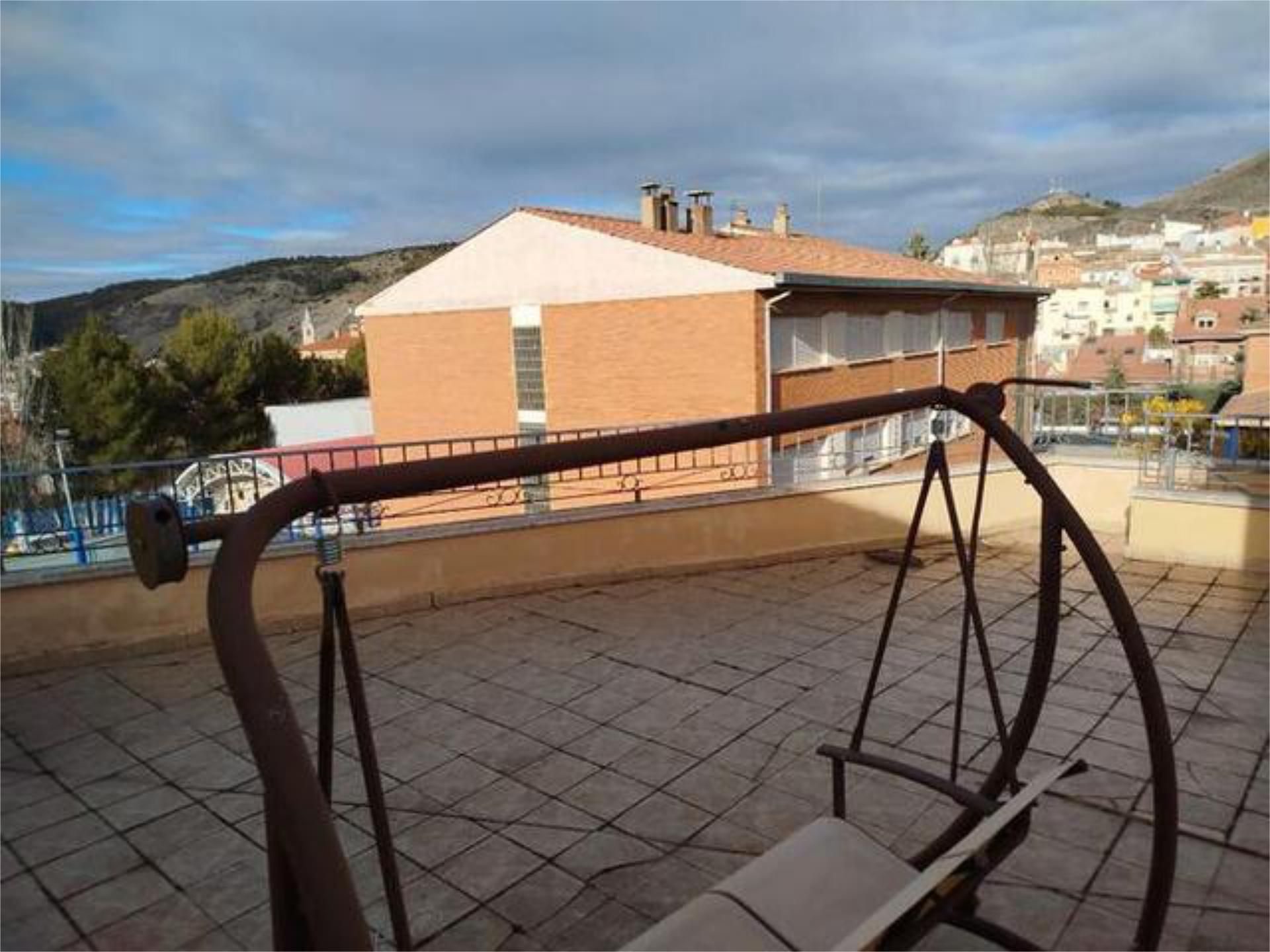 Pisos de alquiler con terraza baratos en Cuenca Capital | fotocasa