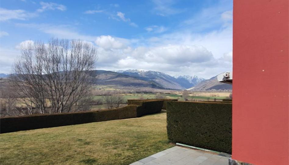 Single-family semi-detached for sale in Camí del Mas Amoretes, 11, Puigcerdà, Girona - image 1 Photo 1 of Single-family semi-detached for sale in Camí del Mas Amoretes, 11, Puigcerdà, Girona