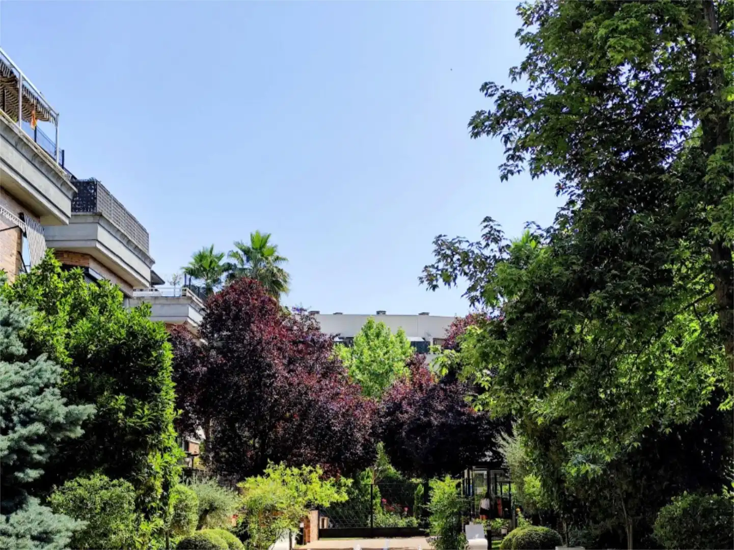 Piso en venta en Calle Castillo de Belmonte, 1, Europolis Vista exterior de Piso en venta en Las Rozas de Madrid con Aire acondicionado, Terraza y Piscina