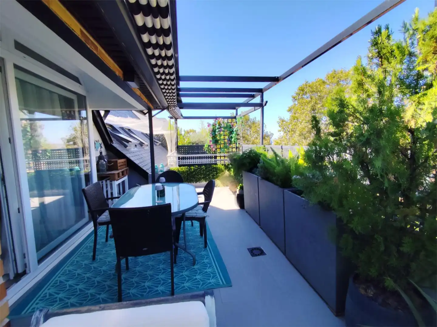 Piso en venta en Calle Castillo de Belmonte, 1, Europolis Terraza de Piso en venta en Las Rozas de Madrid con Aire acondicionado, Terraza y Piscina