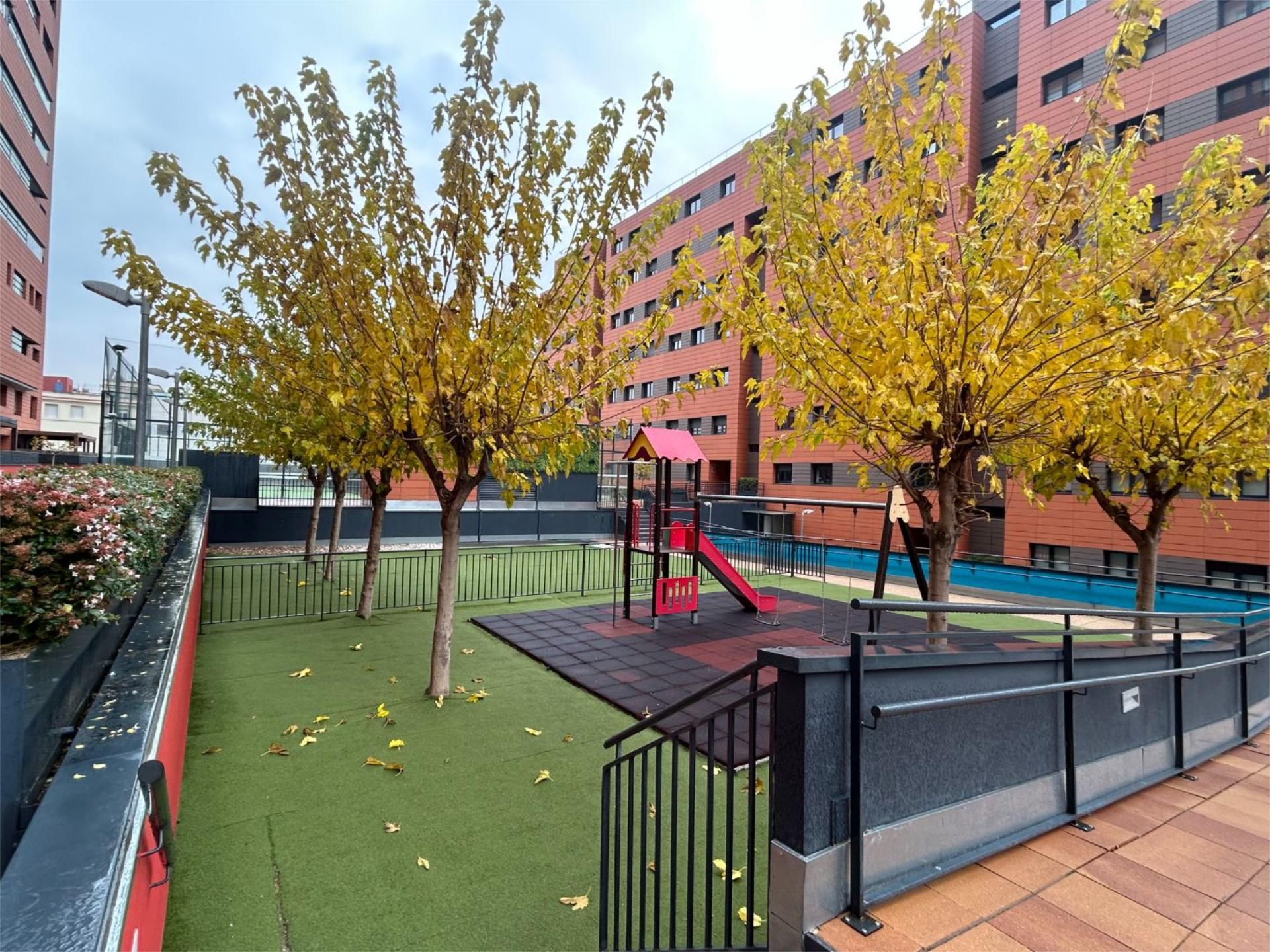 Exterior view of Flat to rent in  Madrid Capital  with Air Conditioner, Heating and Private garden