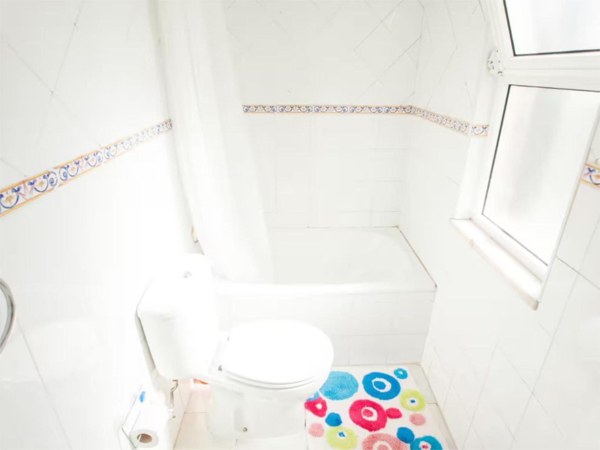 Baño de Piso en venta en  Madrid Capital con Aire acondicionado