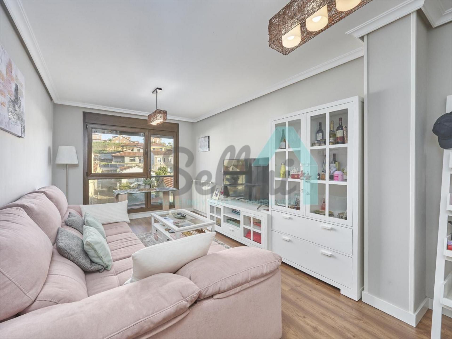 Living room of Flat to rent in Corvera de Asturias  with Heating and Furnished