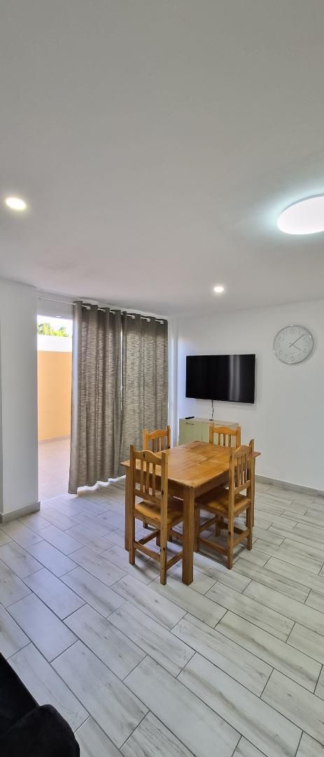Menjador de Apartament de lloguer en Granadilla de Abona amb Moblat, Forn i Rentadora