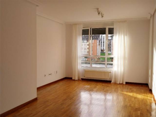 Piso en Alquiler en Calle Miguel Unamuno, 8 en Fozaneldi - Tenderina