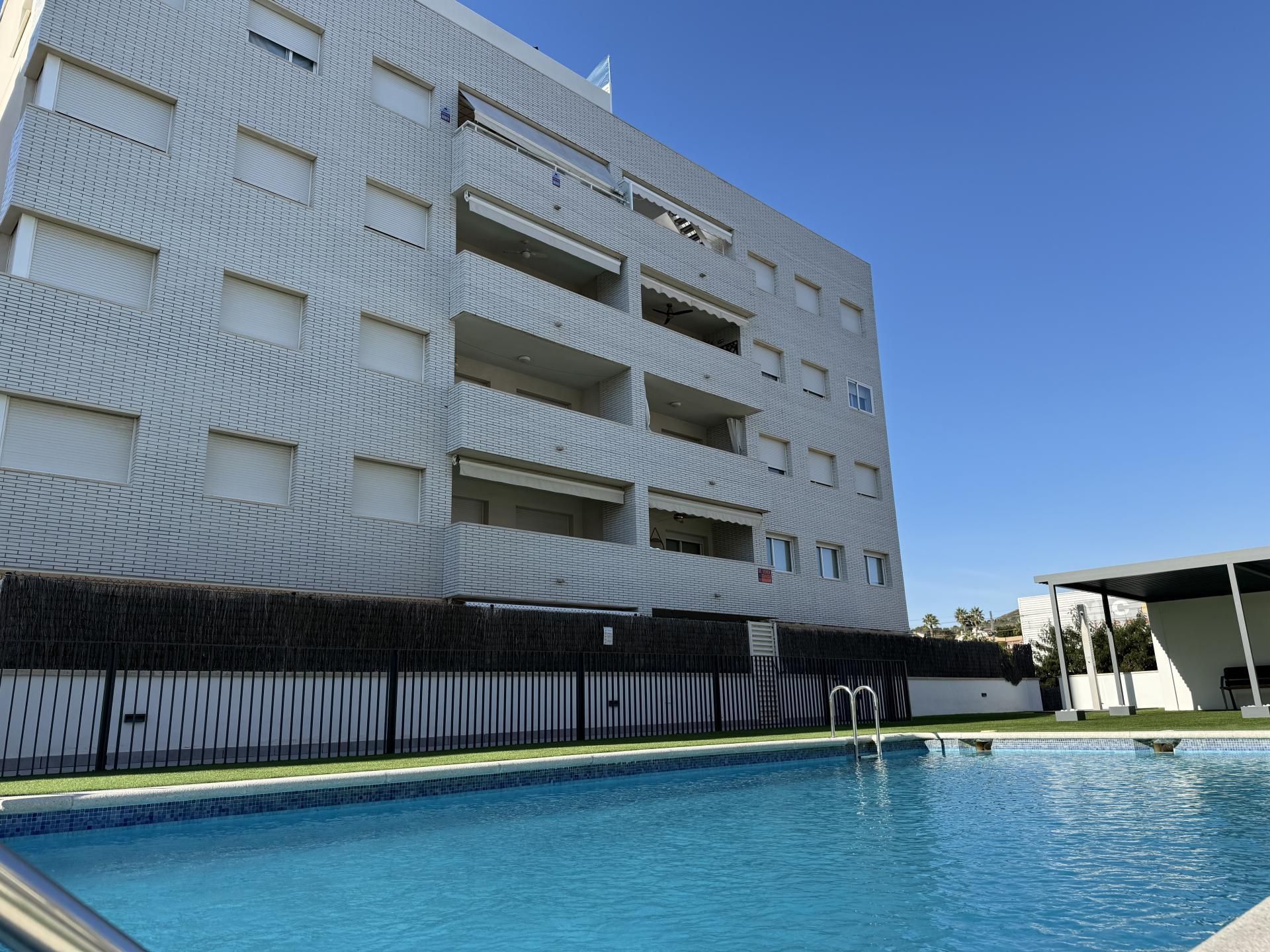 Pis en venda a Avinguda de la Cossetània, 101, L'Estany Vista exterior de Pis en venda en Calafell amb Aire condicionat, Terrassa i Piscina