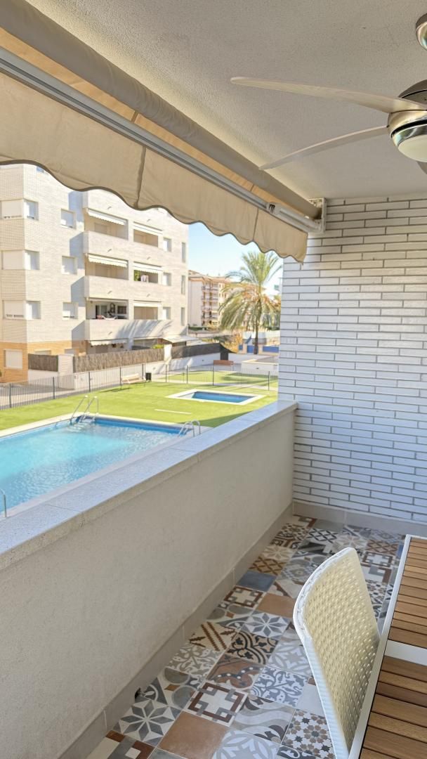 Pis en venda a Avinguda de la Cossetània, 101, L'Estany Dormitori de Pis en venda en Calafell amb Aire condicionat, Terrassa i Piscina