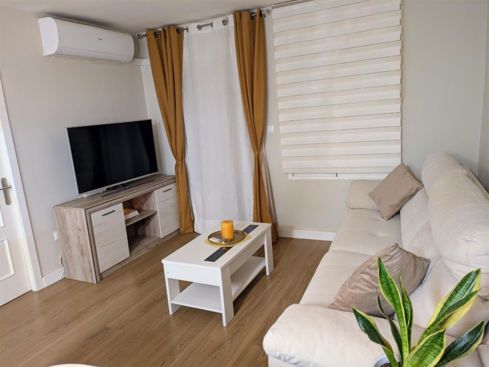 Sala de estar de Piso en venta en Bailén con Aire acondicionado y Balcón