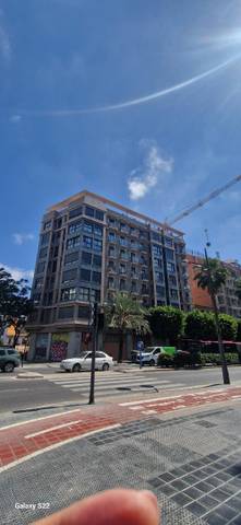 Piso en Venta en Avinguda de Peris i Valero, 70 en En Corts - Doctor Waksman