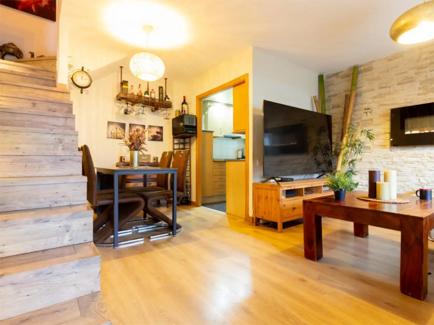 Piso en venta en Passeig Dels Tarongers, 18, Bellamar Sala de estar de Piso en venta en Castelldefels con Aire acondicionado, Terraza y Piscina