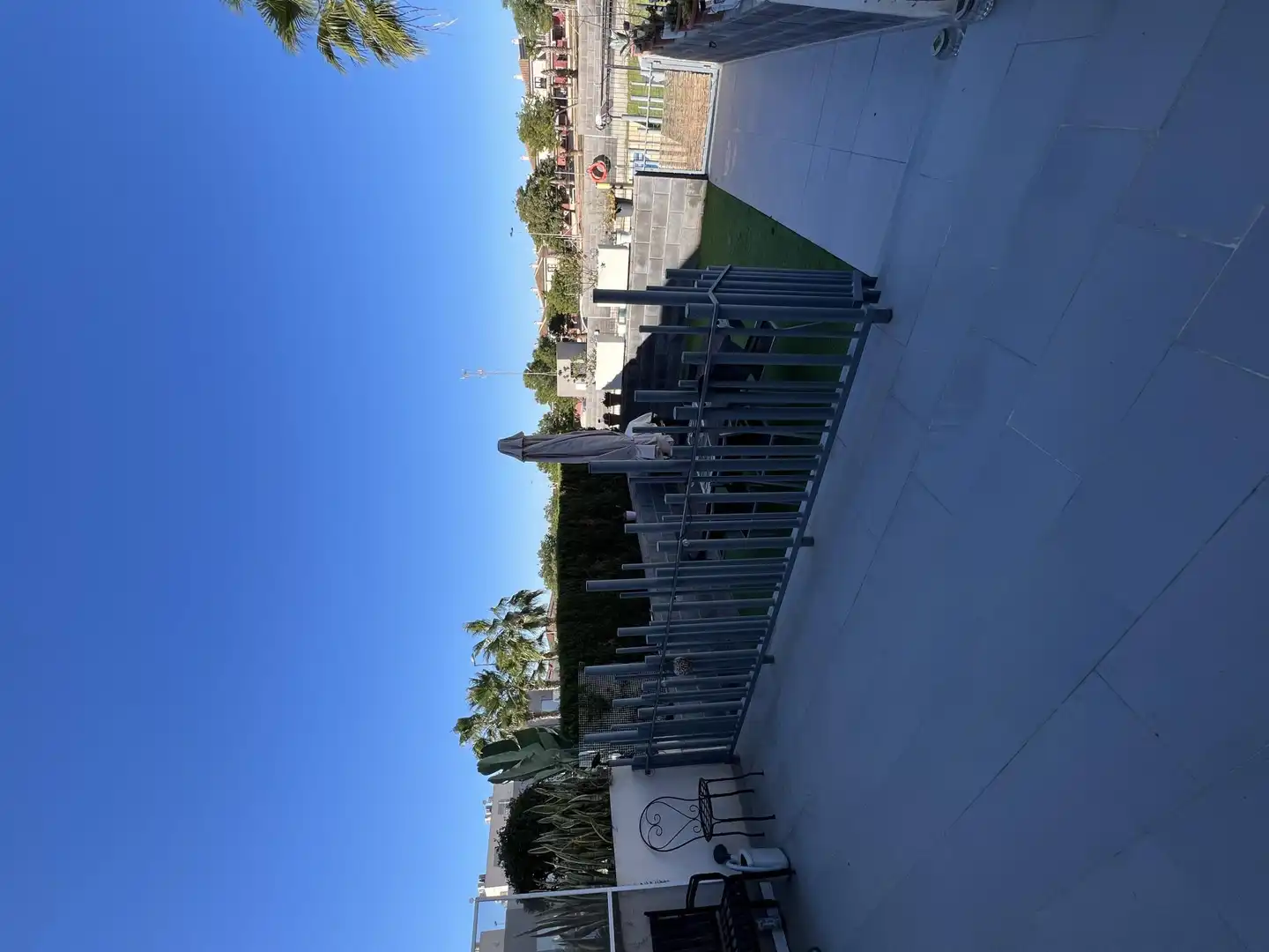 Vista exterior de Casa o chalet en venta en Torrevieja con Aire acondicionado, Terraza y Piscina