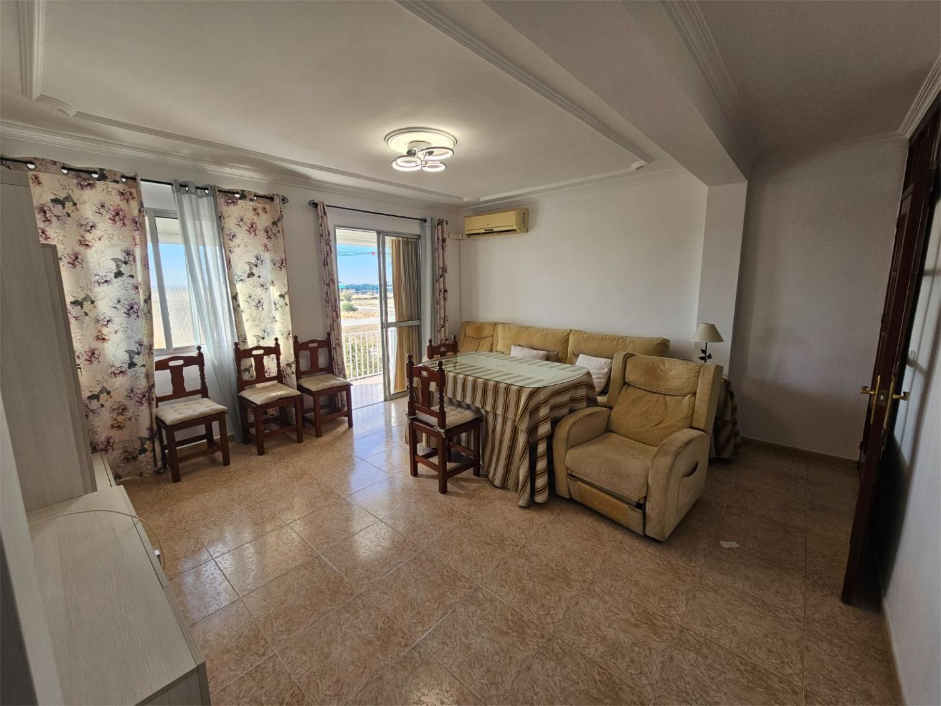 Flat to rent in Urbanización Ciudad Blanca, 2, Centro - Doña Mercedes Living room of Flat to rent in Dos Hermanas