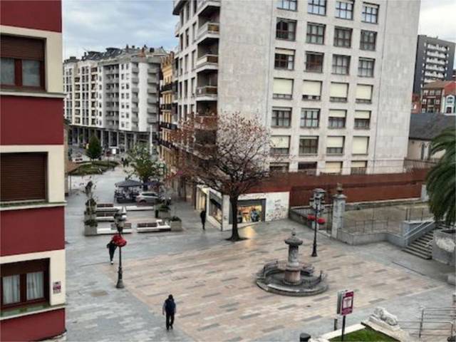 Piso en Venta en Juan Jose Mendizabal Plaza, 24 en Zona Centro