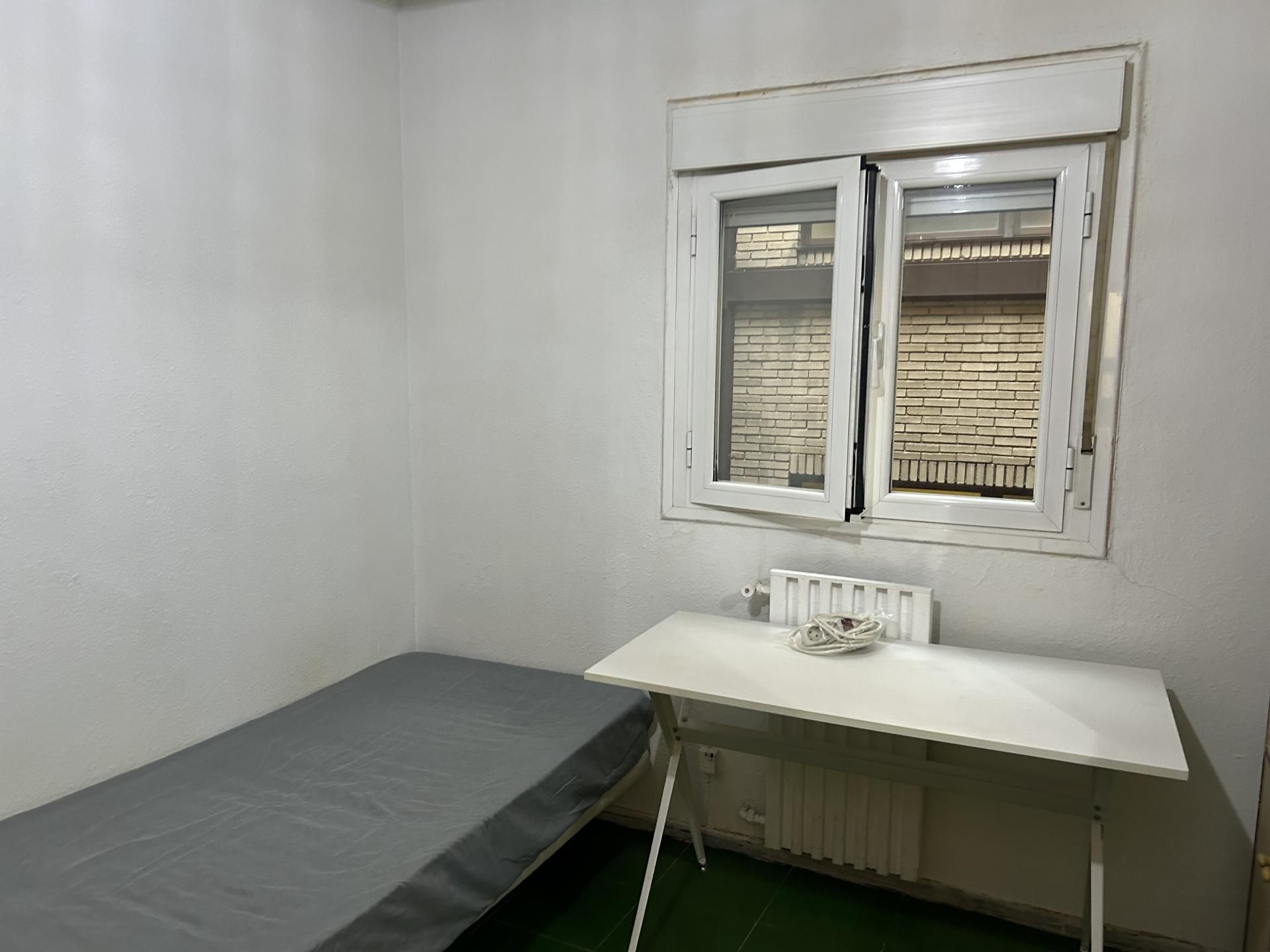 Study to rent in Calle de Canarias, 38, Palos de Moguer