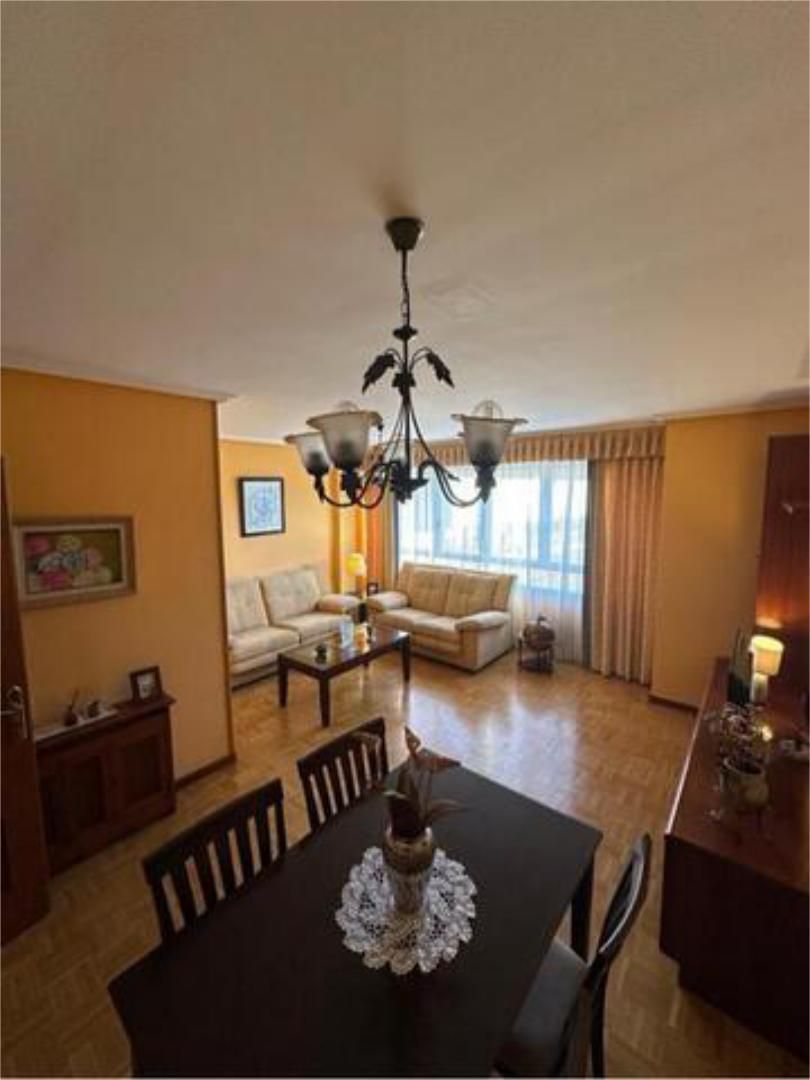 Pis de lloguer a Santa Bárbara Sala d'estar de Pis de lloguer en Soria Capital amb Calefacció, Terrassa i Moblat