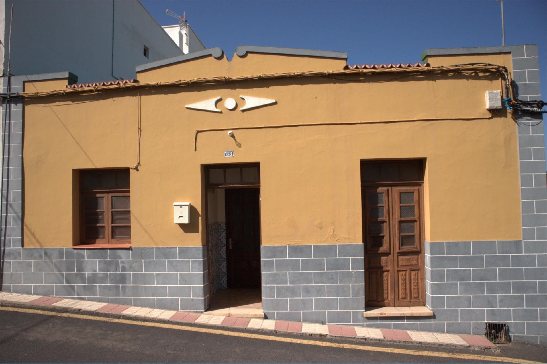 House or chalet for sale in Calle las Granaderas, 42, Icod de los Vinos pueblo Exterior view of House or chalet for sale in Icod de los Vinos with Terrace