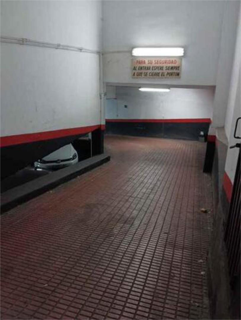 Parkplatz von Garage miete in Langreo