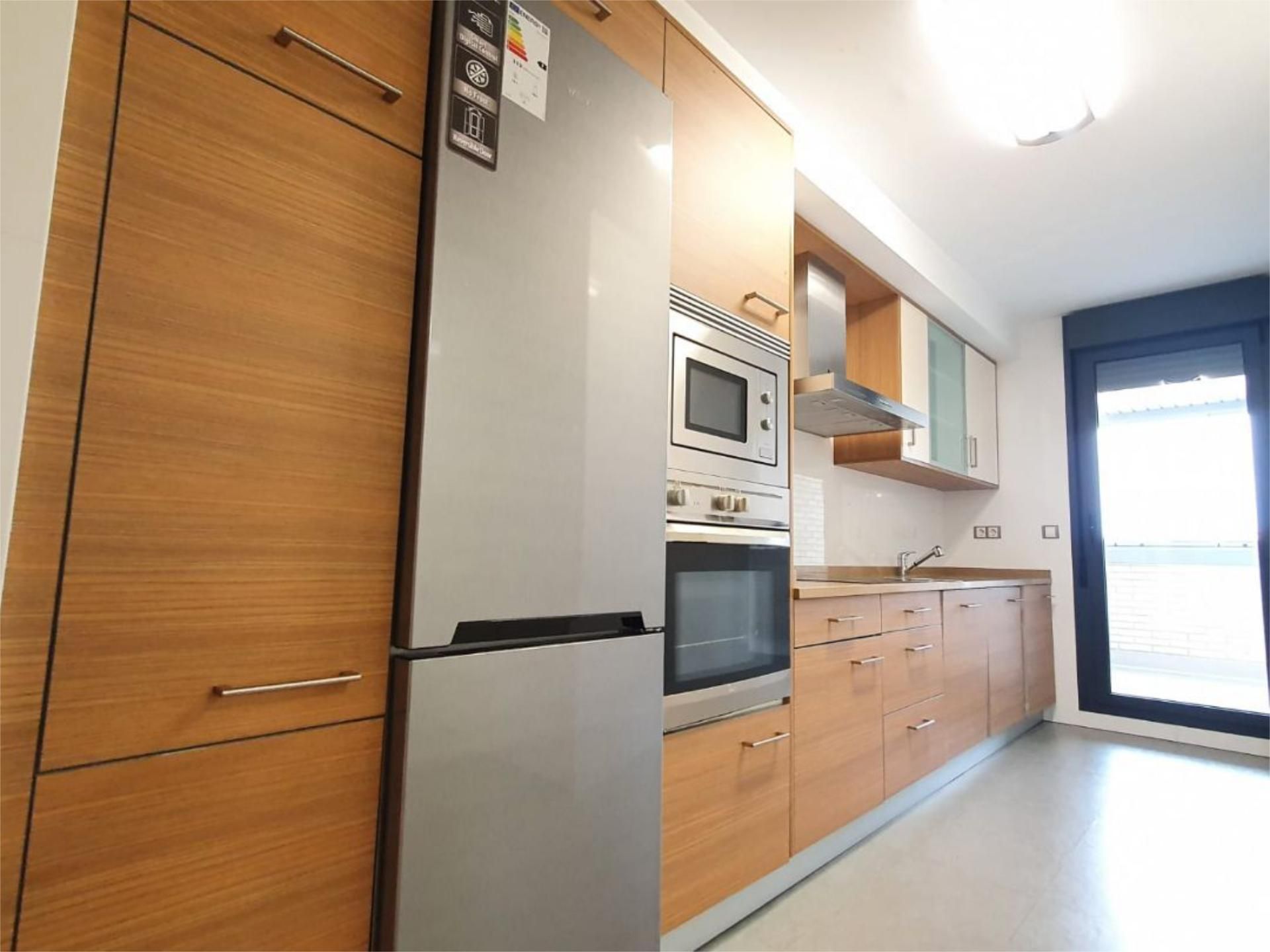 Kitchen of Flat to rent in  Zaragoza Capital  with Air Conditioner, Terrace and Swimming Pool