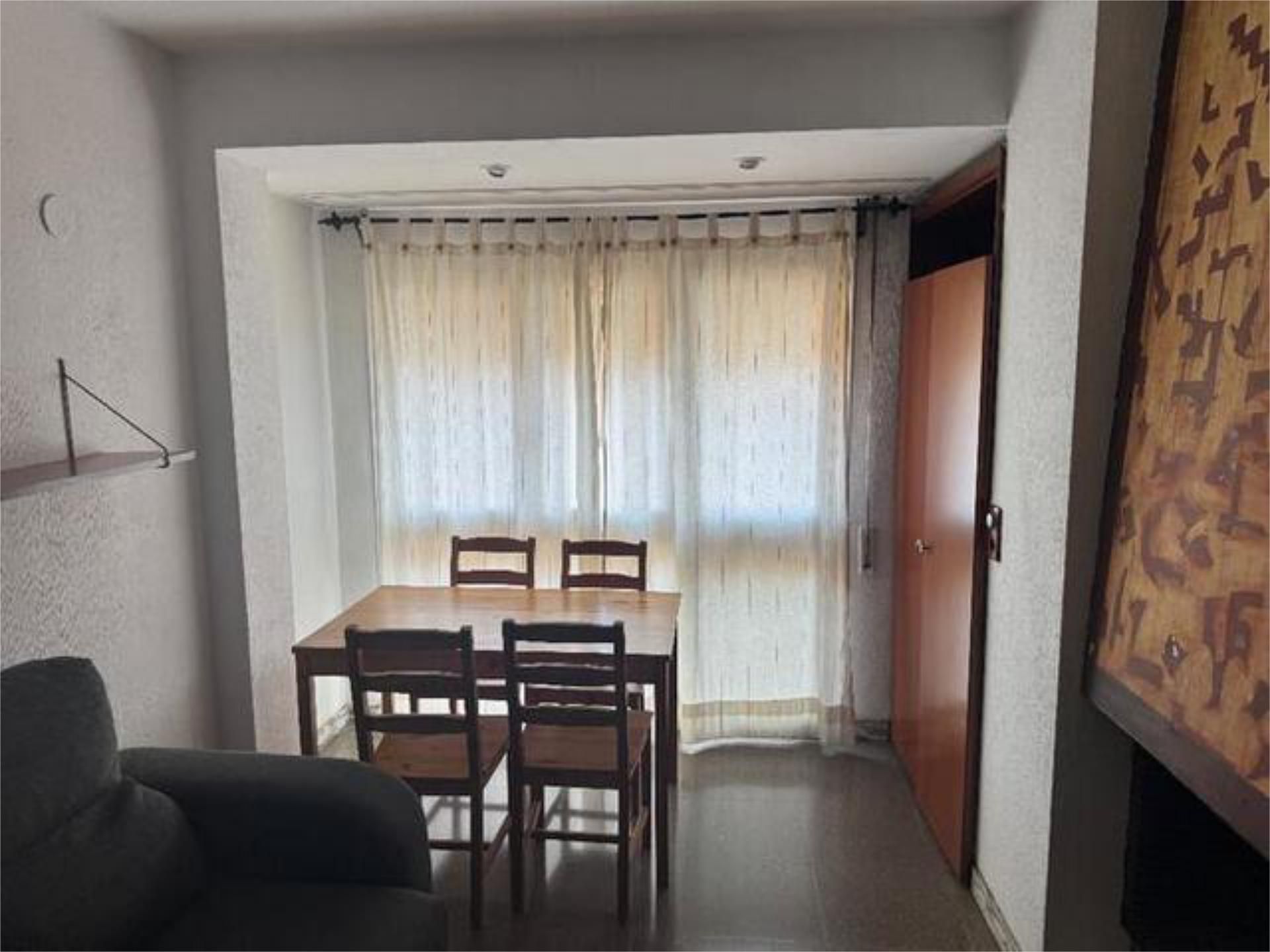 Menjador de Apartament de lloguer en  Zaragoza Capital amb Calefacció i Terrassa