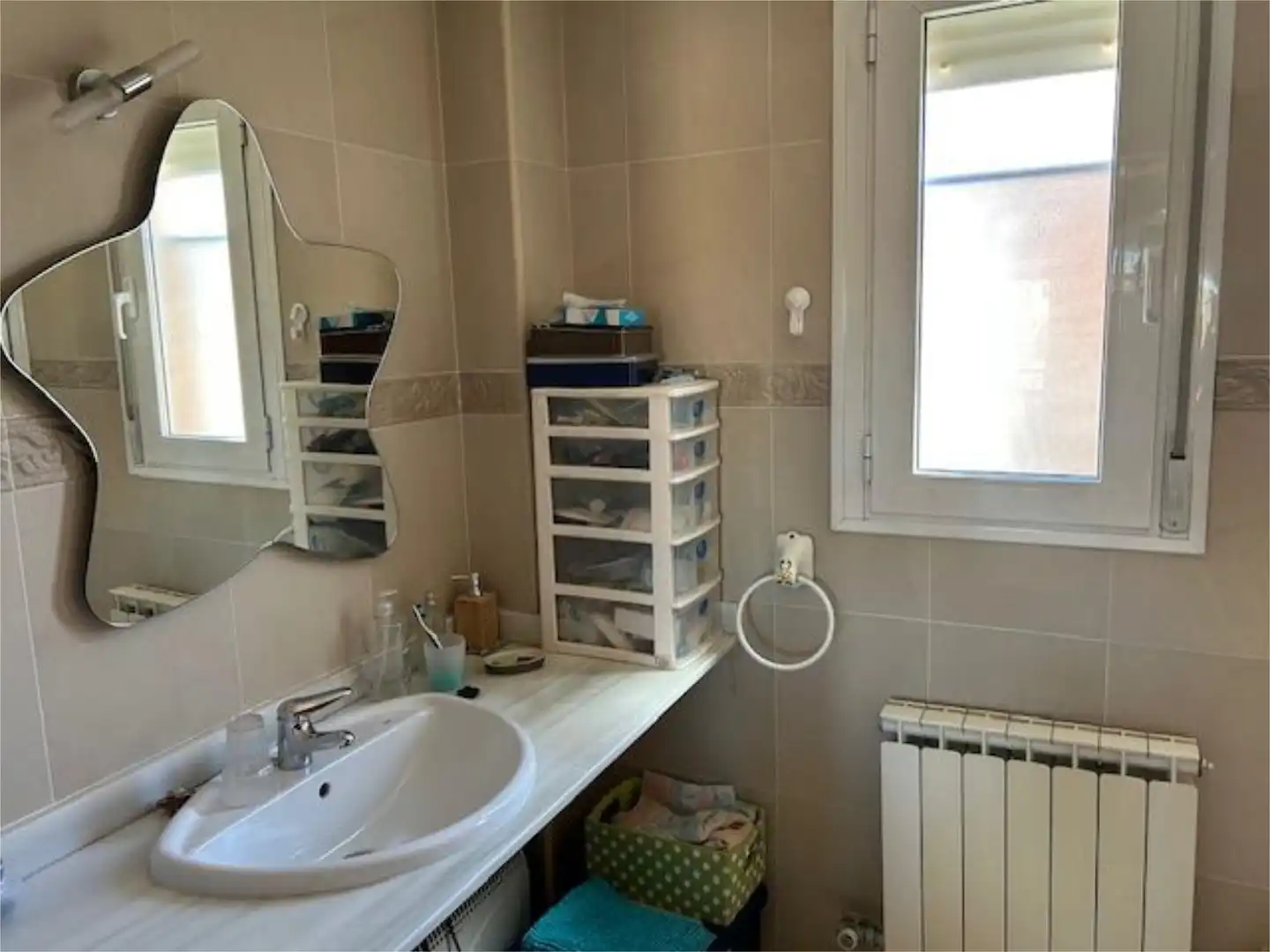 Detached homes for sale in Torre de la Barba, 6, Cervantes Bathroom of Detached homes for sale in Granada with Air Conditioner, Heating and Parquet flooring