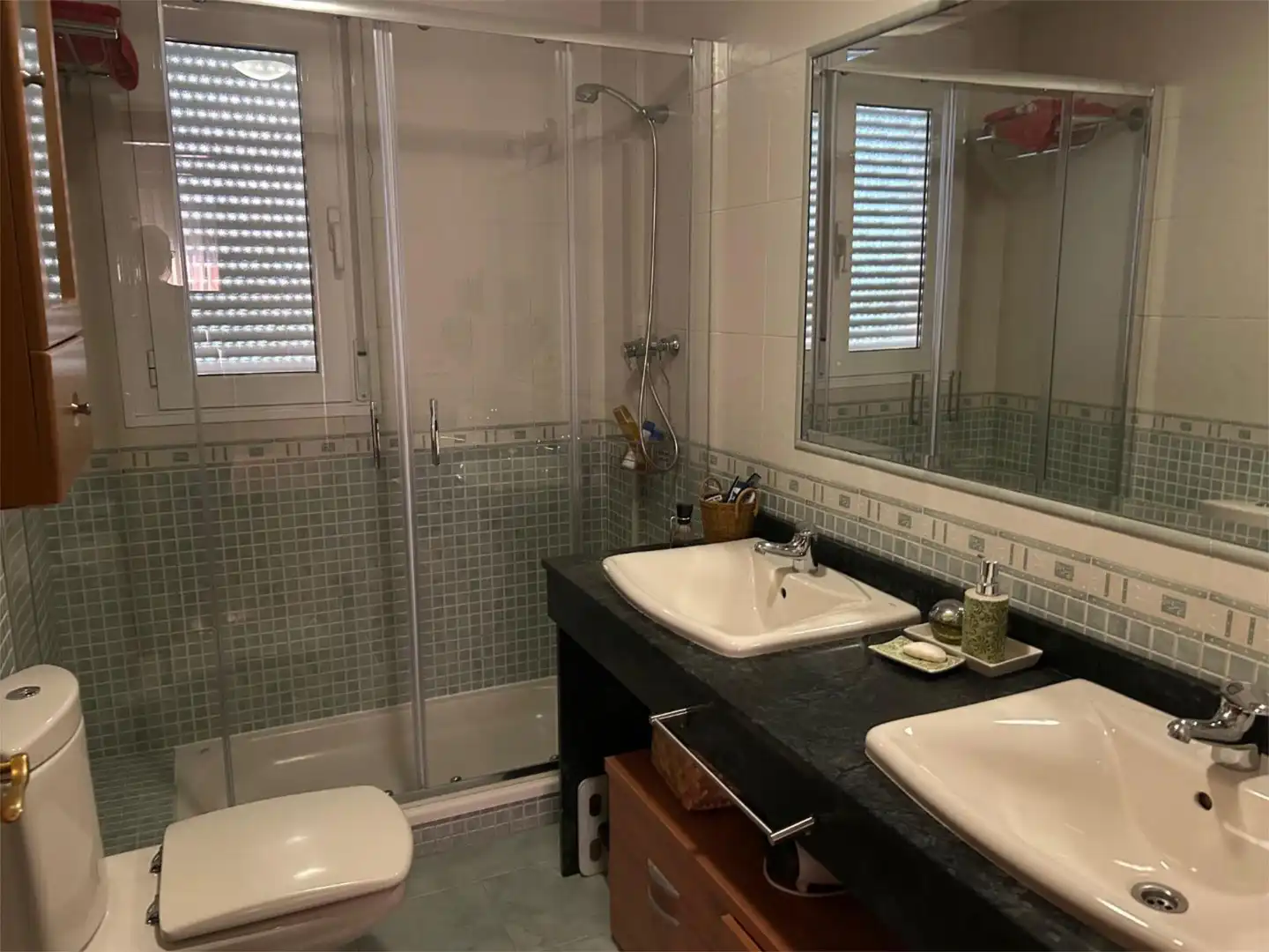 Detached homes for sale in Torre de la Barba, 6, Cervantes Bathroom of Detached homes for sale in Granada with Air Conditioner, Heating and Parquet flooring