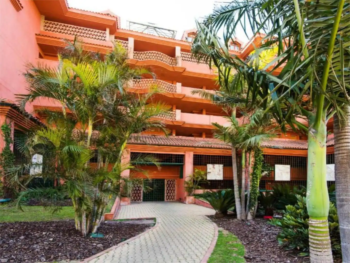 Apartament en venda a Avenida Retamar, 73, La Capellanía - El Higuerón Vista exterior de Apartament en venda en Benalmádena amb Aire condicionat, Terrassa i Piscina