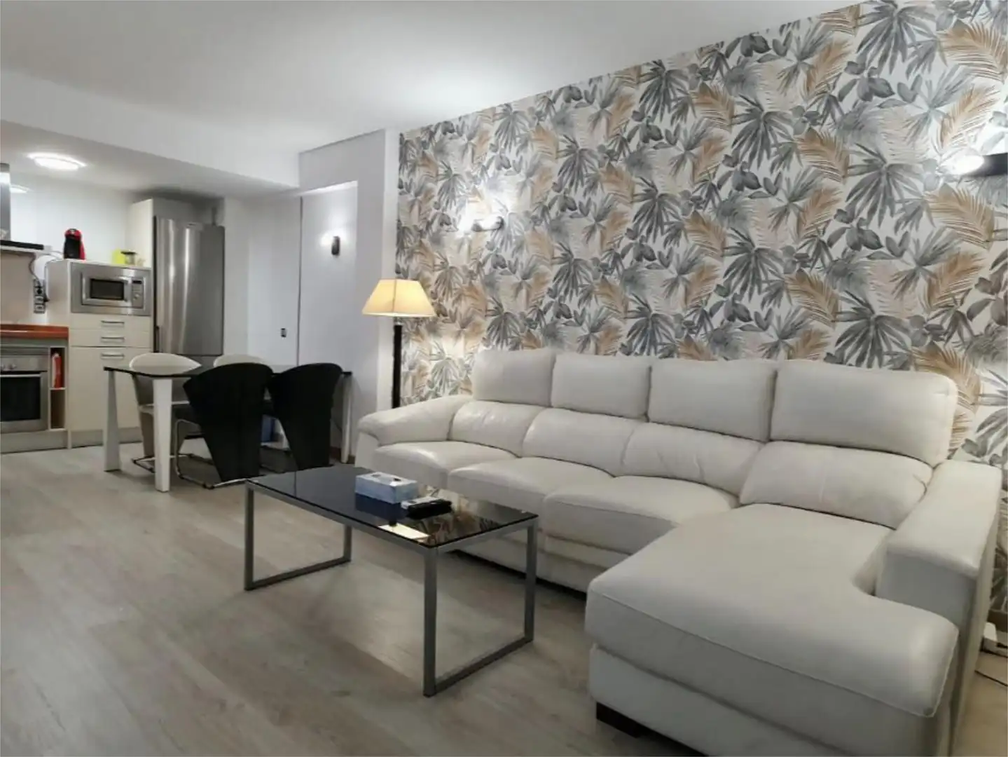 Apartament en venda a Avenida Retamar, 73, La Capellanía - El Higuerón Sala d'estar de Apartament en venda en Benalmádena amb Aire condicionat, Terrassa i Piscina