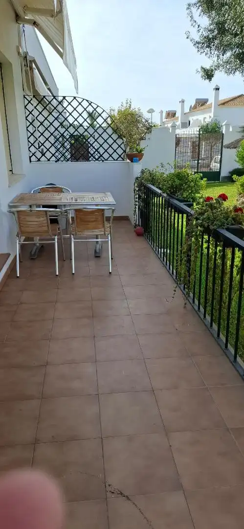Einfamilien-Reihenhaus zur Miete in Calle Almirante Cervera, 52, El Rompido Einfamilien-Reihenhaus zur Miete in Calle Almirante Cervera, 52, El Rompido