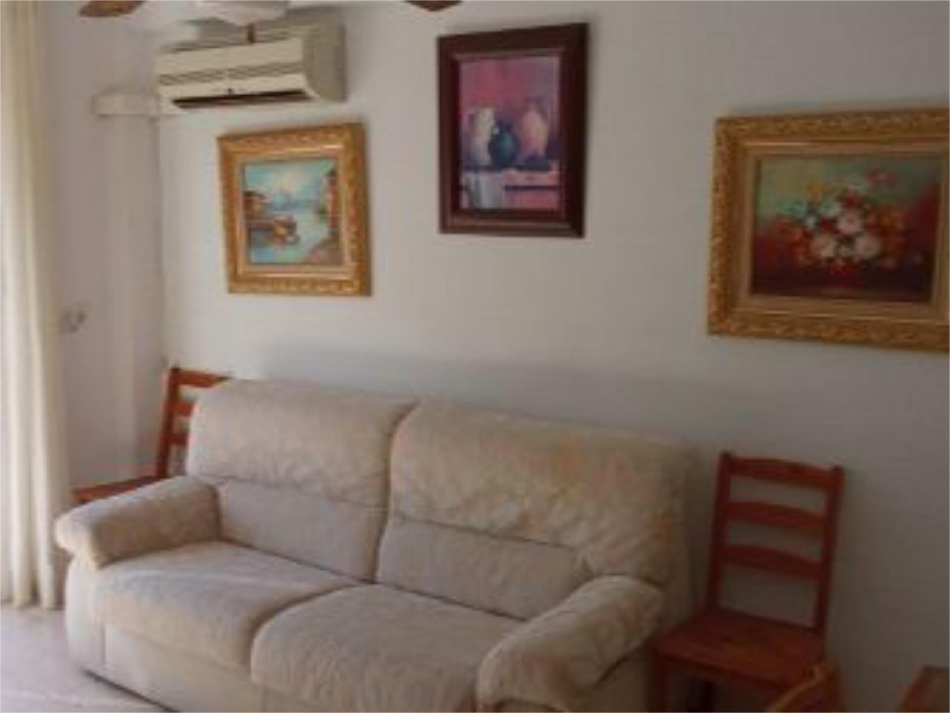 Living room of Flat to rent in  Sevilla Capital  with Air Conditioner and Balcony
