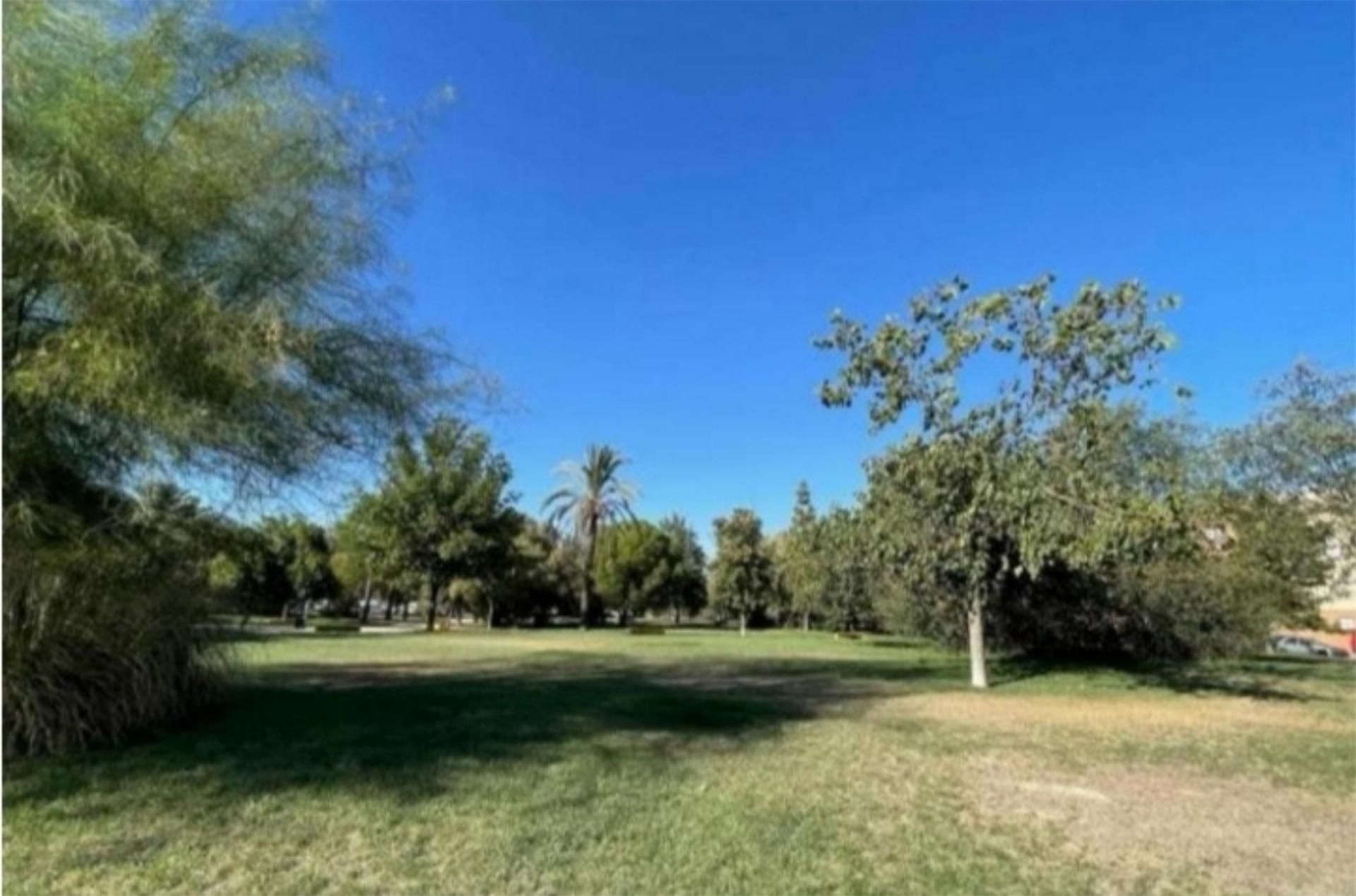 Pis en venda a Calle Arquitecto Hernández Rubio, 44, Puertas del sur - Guadabajaque Vista exterior de Pis en venda en Jerez de la Frontera amb Aire condicionat, Calefacció i Terrassa