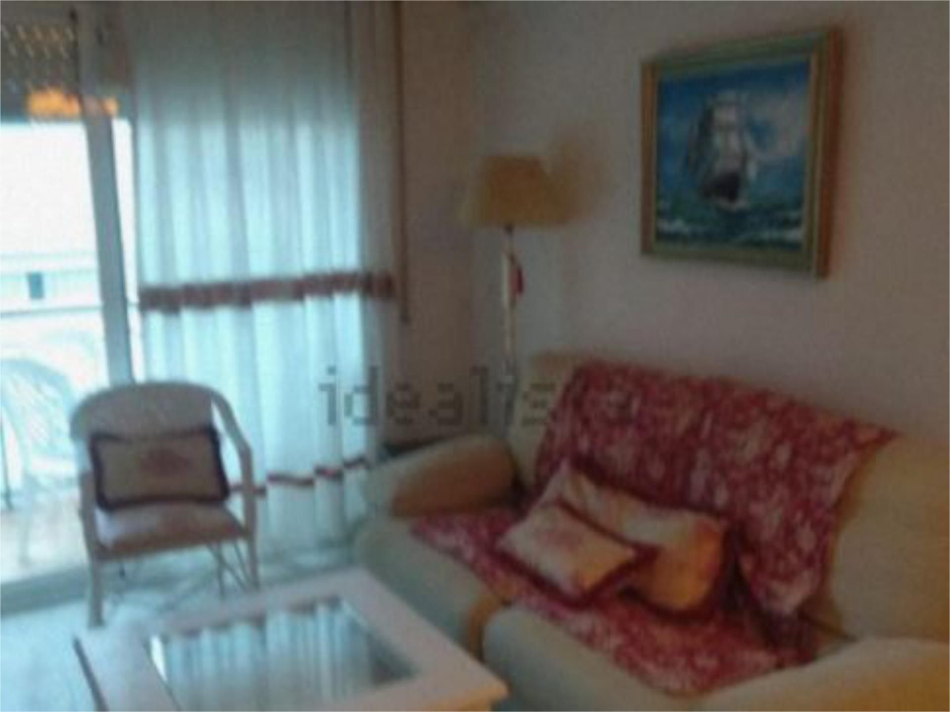 Sala d'estar de Pis de lloguer en Torredembarra amb Aire condicionat, Calefacció i Terrassa