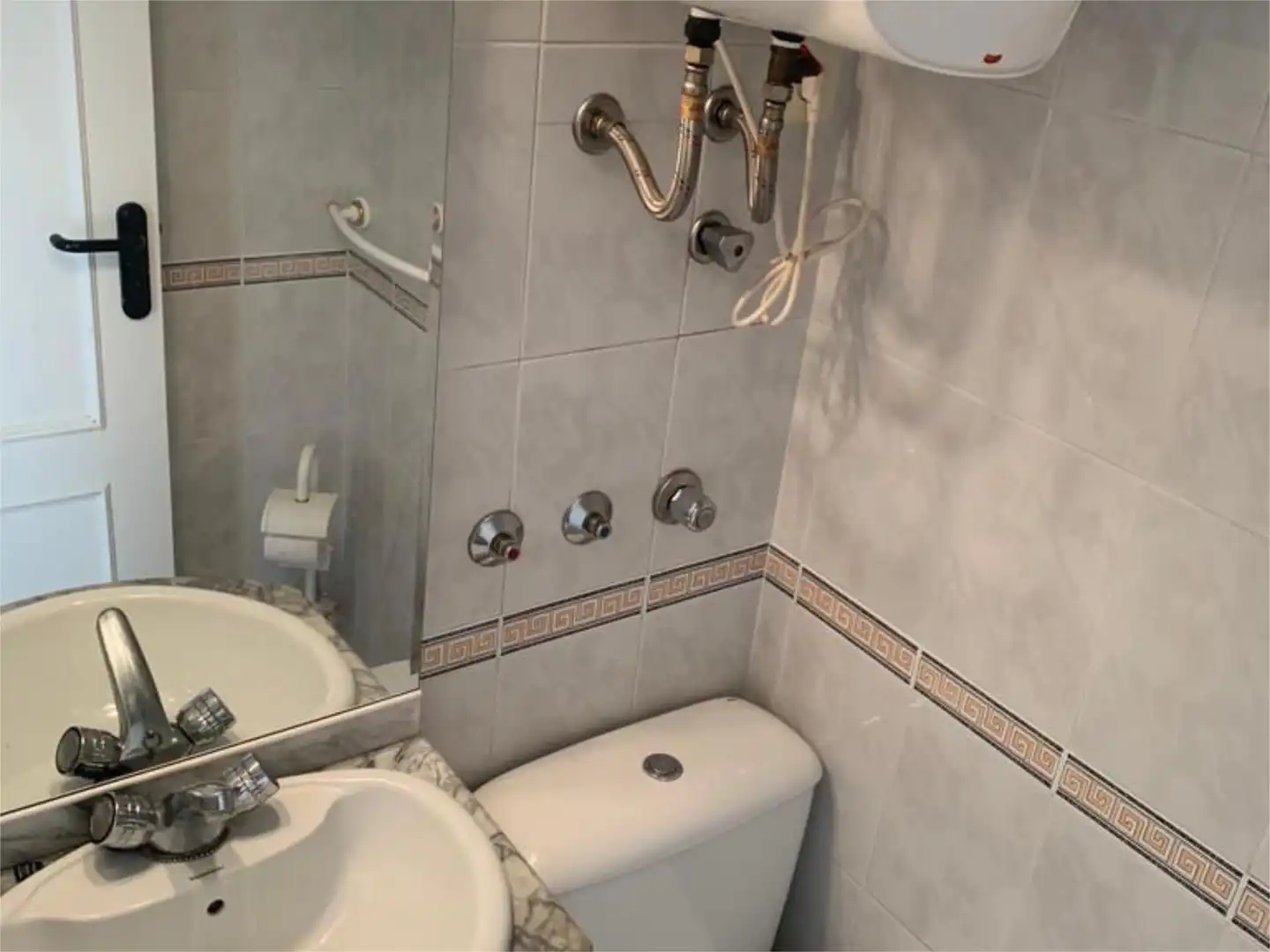 Houses for sale in Calle D, 1, Dos Mares Bathroom of Houses for sale in La Manga del Mar Menor with Terrace, Swimming Pool and Community parking