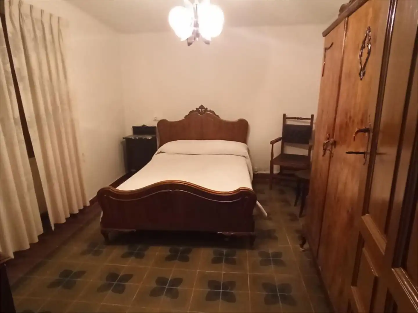 Bedroom of Detached homes for sale in Corrales del Vino