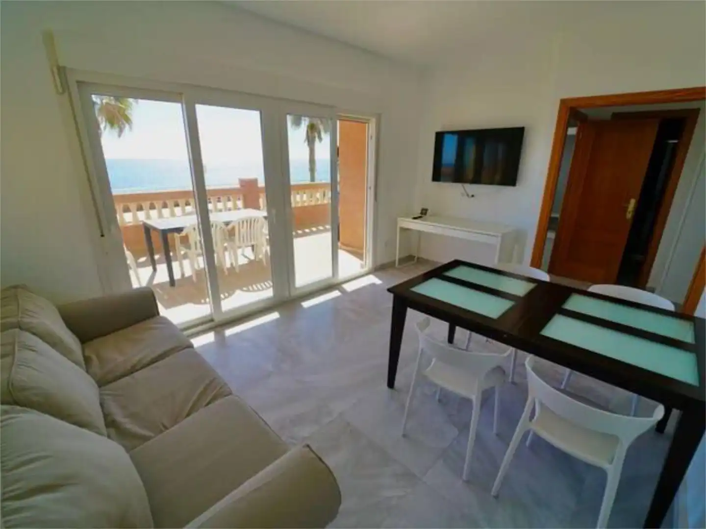 Sala de estar de Planta baja de alquiler en Pilar de la Horadada con Calefacción, Terraza y Amueblado