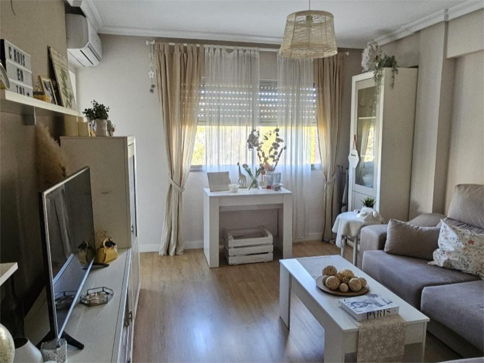 Flat for sale in Calle Cisneros, 43, Casco Antiguo Flat for sale in Calle Cisneros, 43, Casco Antiguo