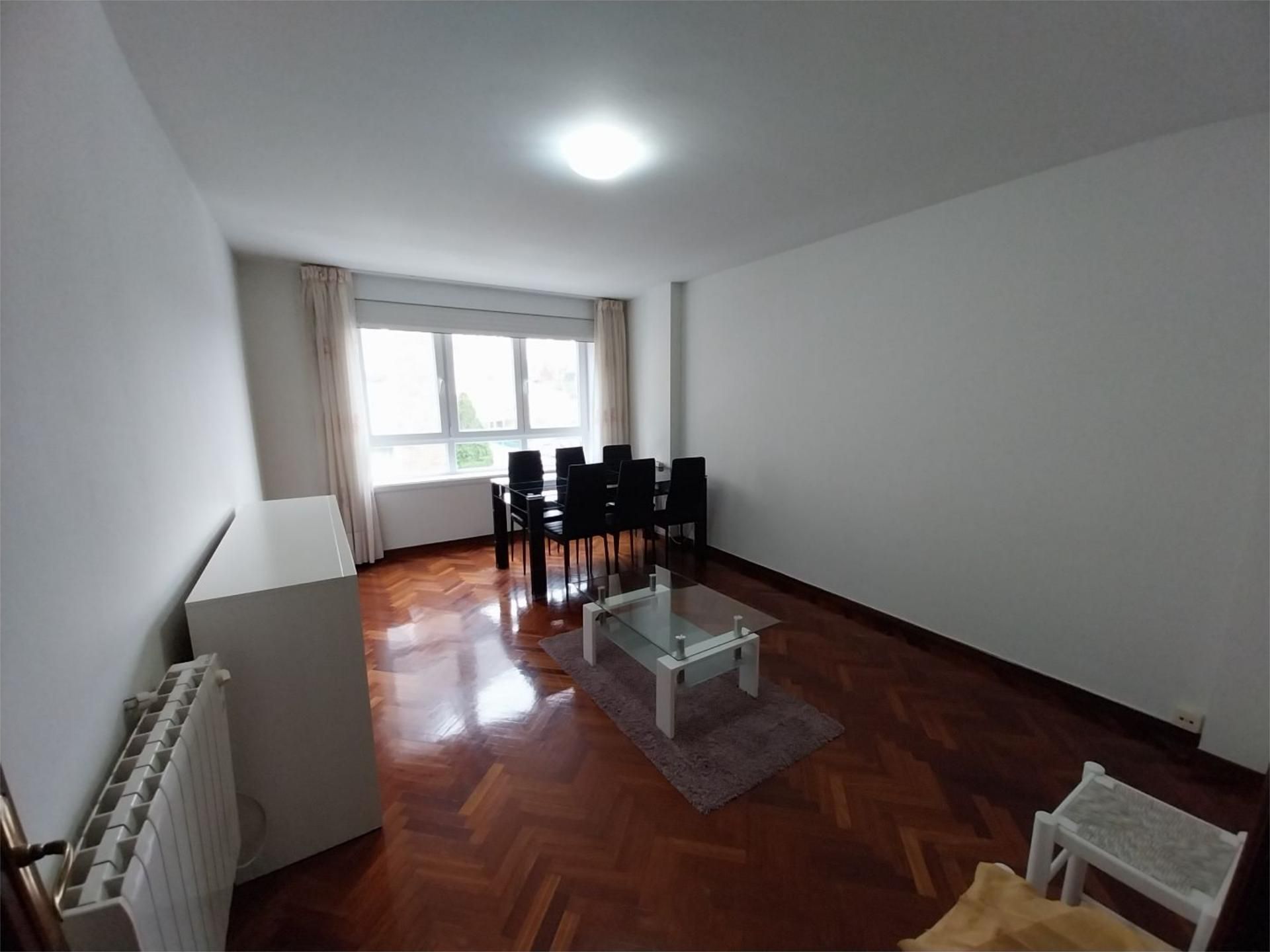 Flat to rent in Praza Daniel Rodríguez Castelao, 3, Portádego - Vilaboa Norte Dining room of Flat to rent in Culleredo with Heating, Parquet flooring and Storage room
