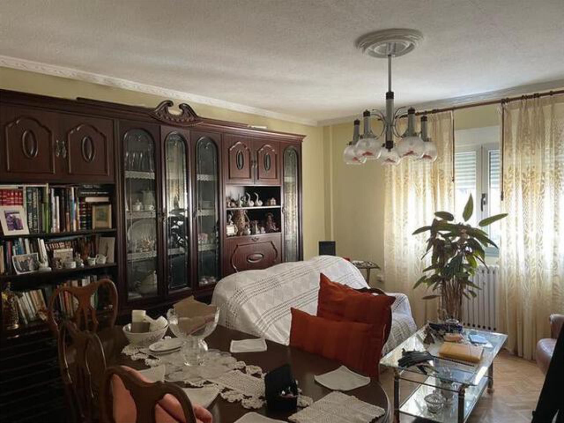 Sala d'estar de Pis en venda en Avilés