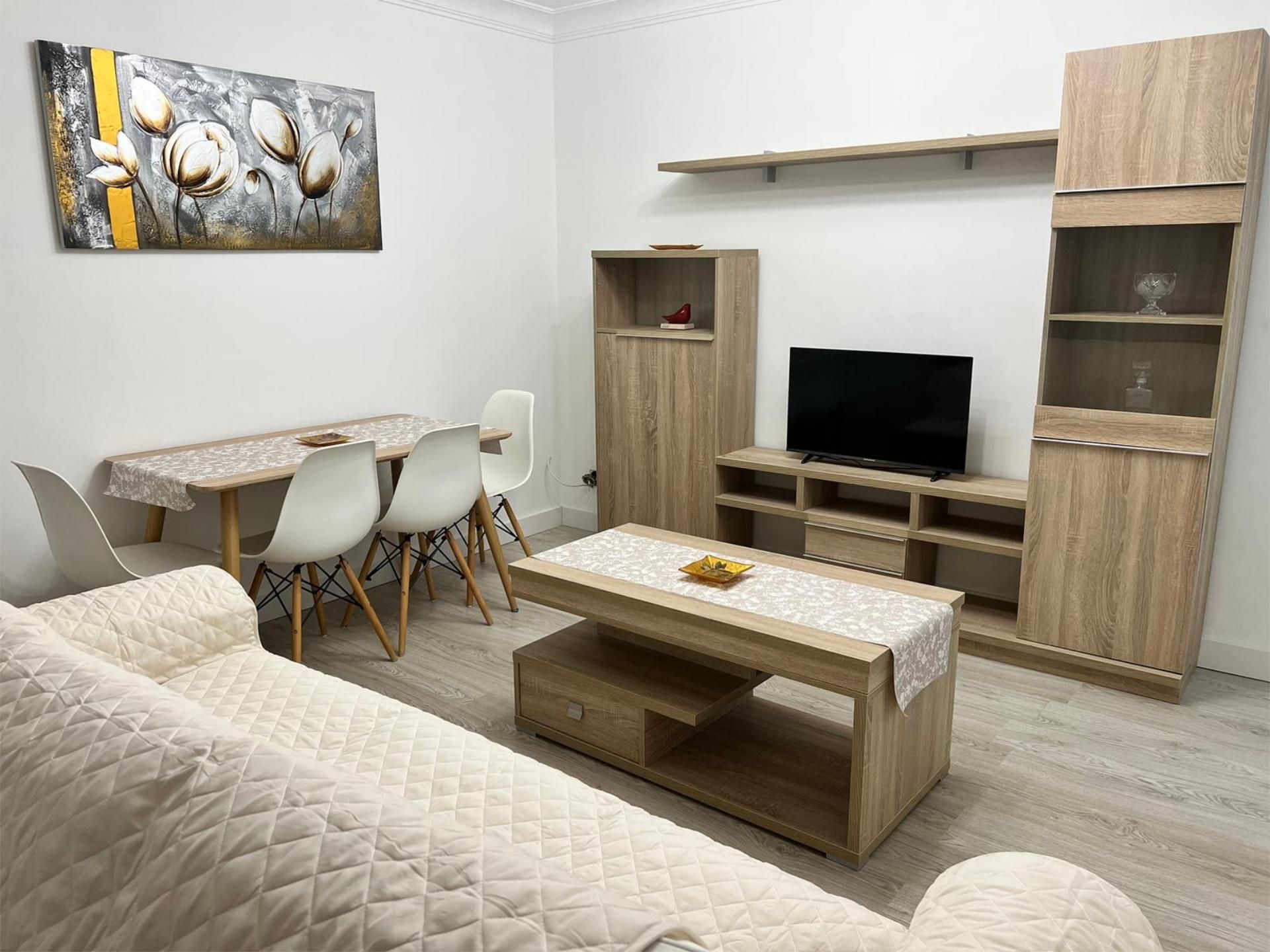 Living room of Flat to rent in Ferrol  with Heating, Parquet flooring and Furnished