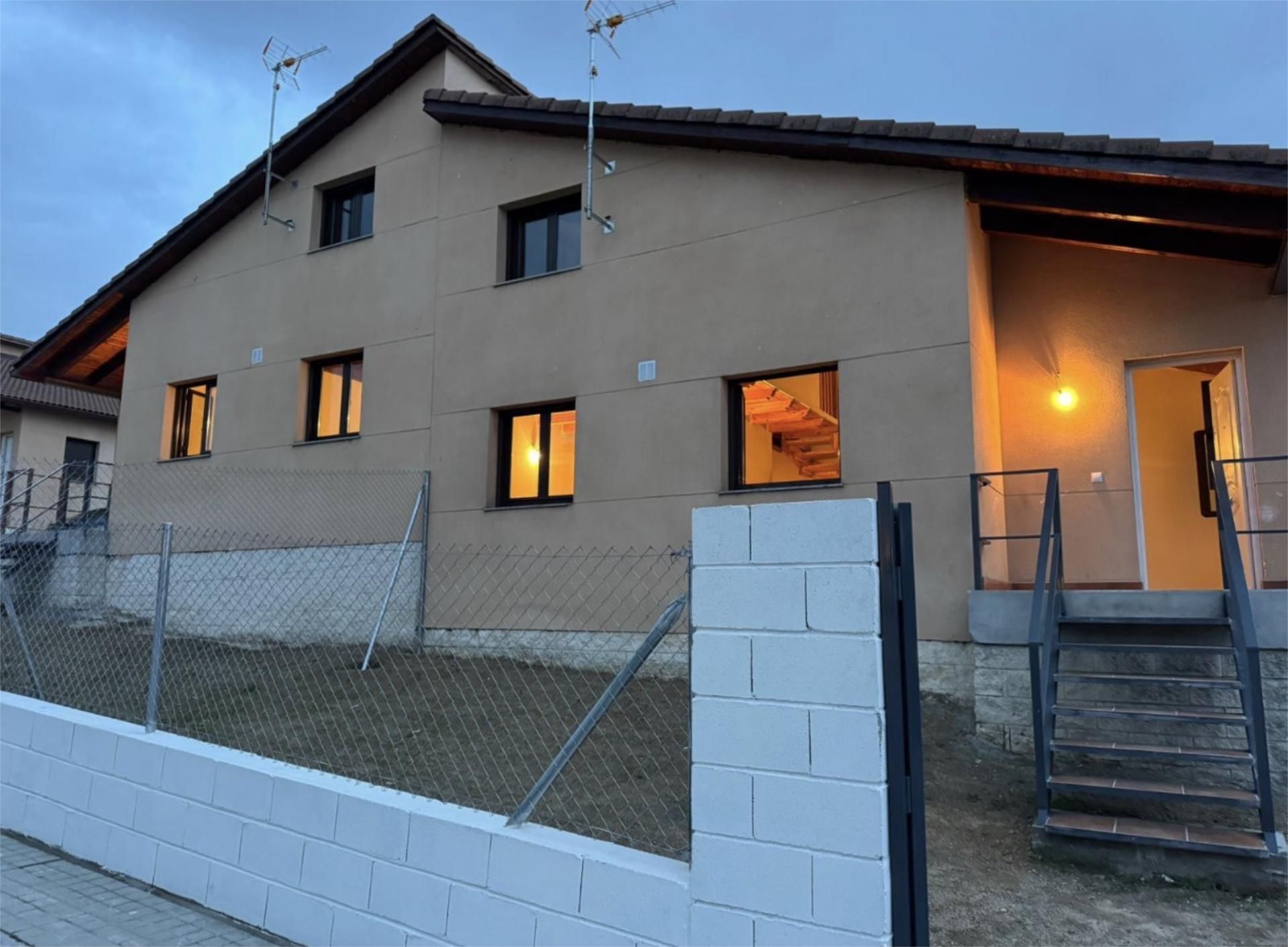 Vista exterior de Casa o xalet en venda en Ituero y Lama amb Terrassa