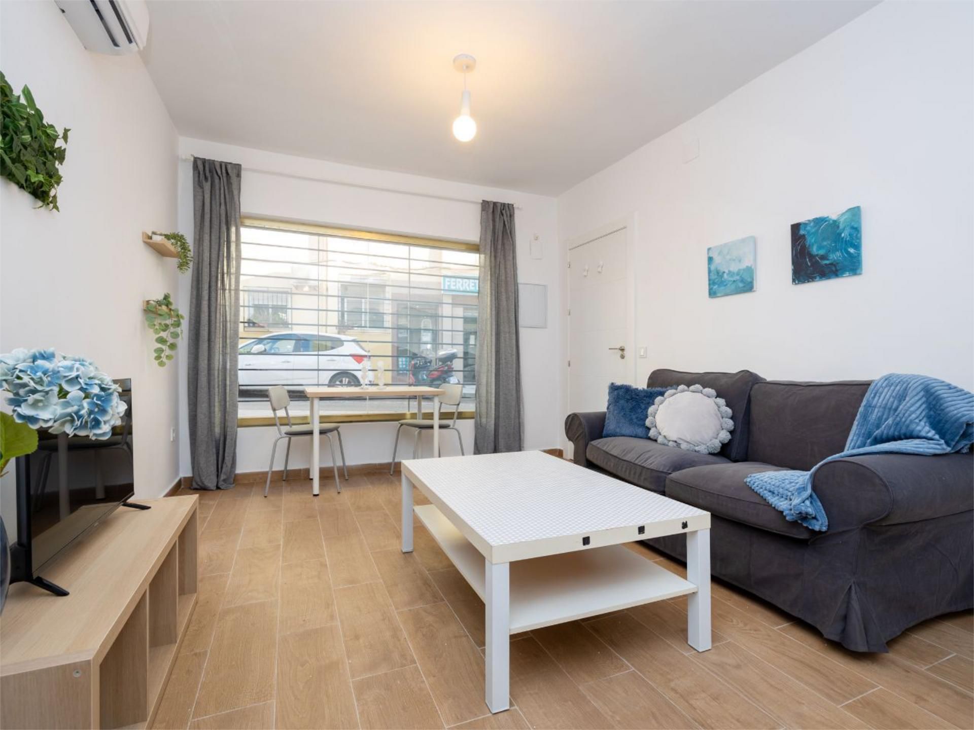 Flat to rent in Calle Sabadell, 1, Angustias - Chana - Encina Exterior view of Flat to rent in Granada Capital with Air Conditioner and Furnished