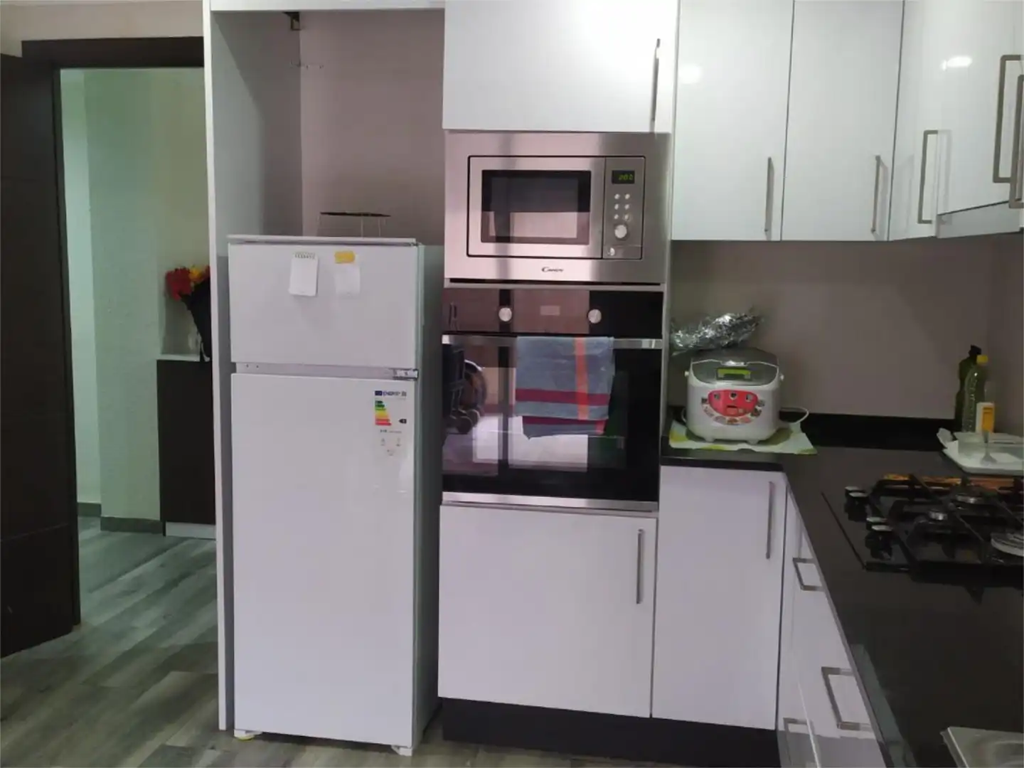 Wohnung zur Miete in Carretera de Llíria, 112, Zona Concordia Küche von Wohnung zur Miete in Burjassot mit Klimaanlage, Schwimmbad und Möbliert